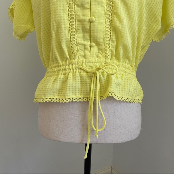 Francesca's Collections Bright Yellow Short Sleeve Shirt size Medium Miami Top - Picture 3 of 10